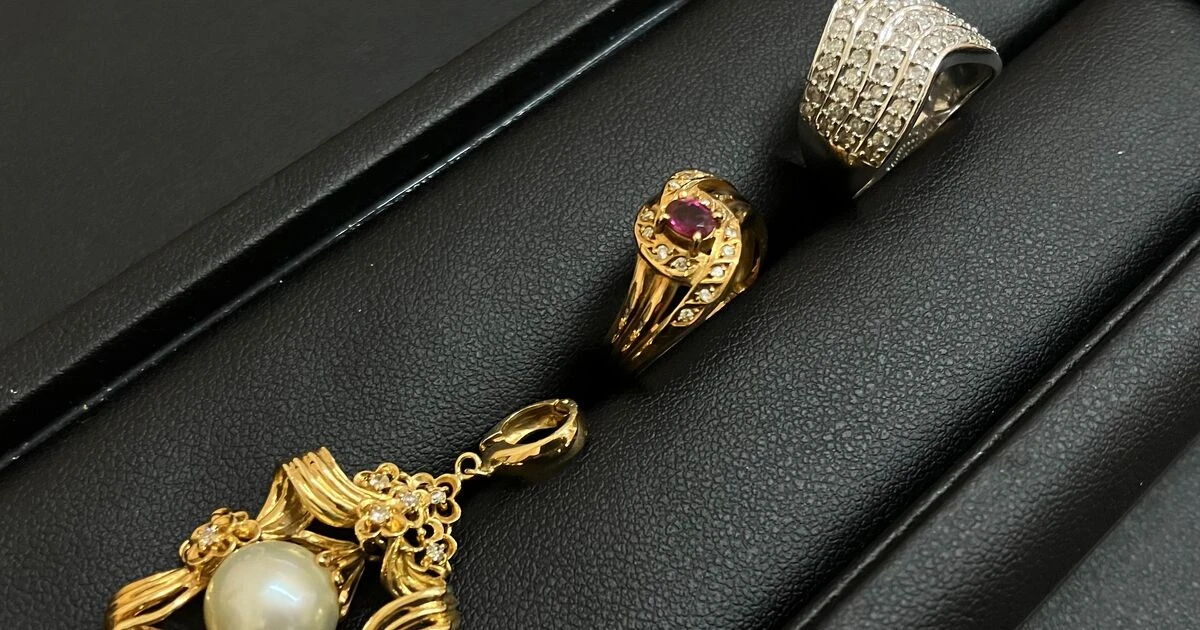 Pt900 メレダイヤリング K18パールトップ 他貴金属おまとめ | 買取実績 